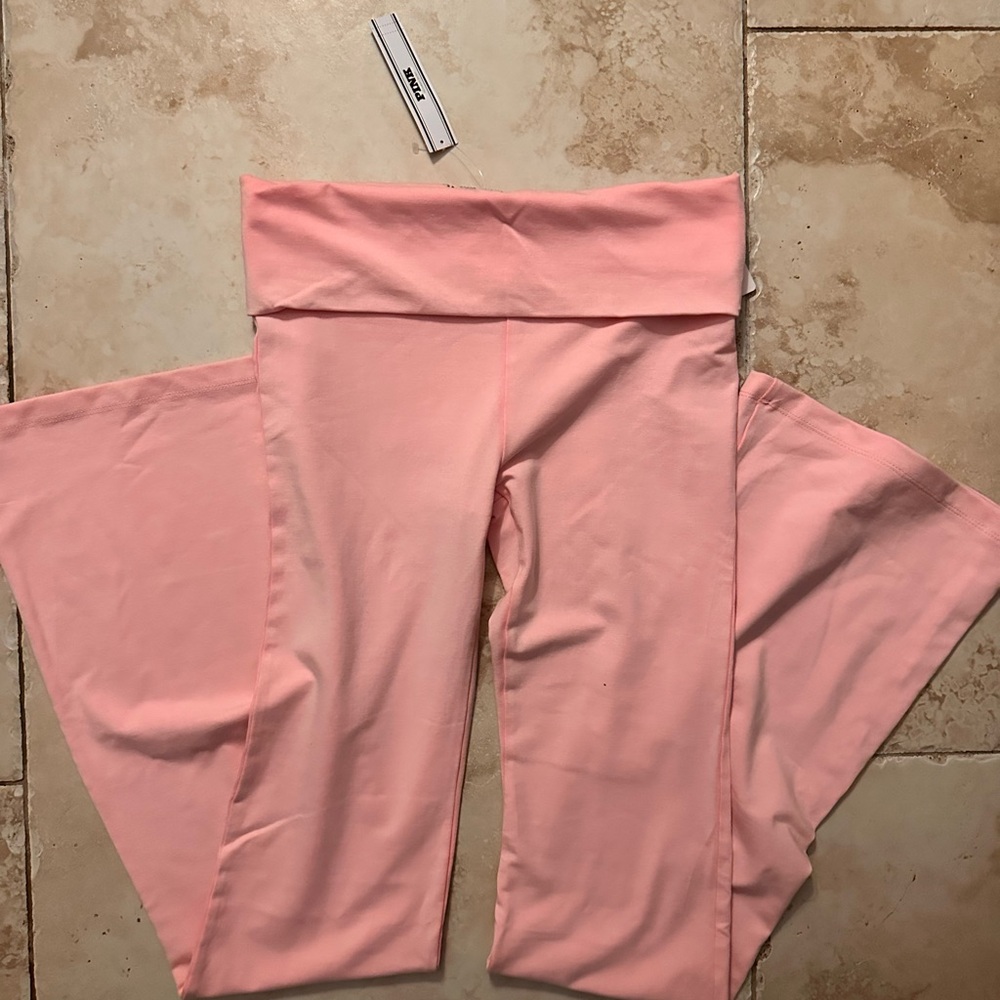PINK-Love Shack Fancy
Light Pink Flared Foldover Leggings NWT - Picture 3 of 4